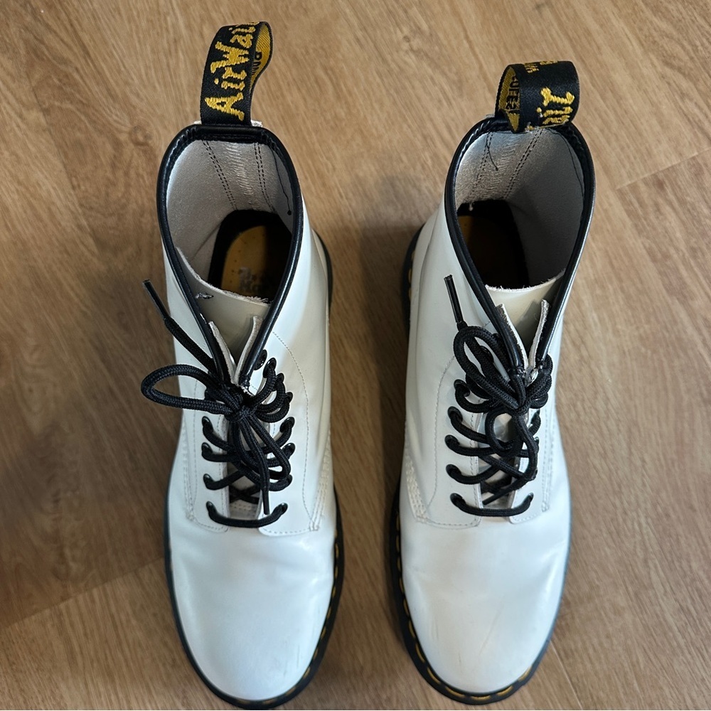 Dr Martens 1460 White Smooth Leather Boots Size 11 Men 12 Women Combat Grunge - Picture 5 of 16